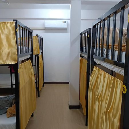 Silom Guesthouse バンコク都 エクステリア 写真