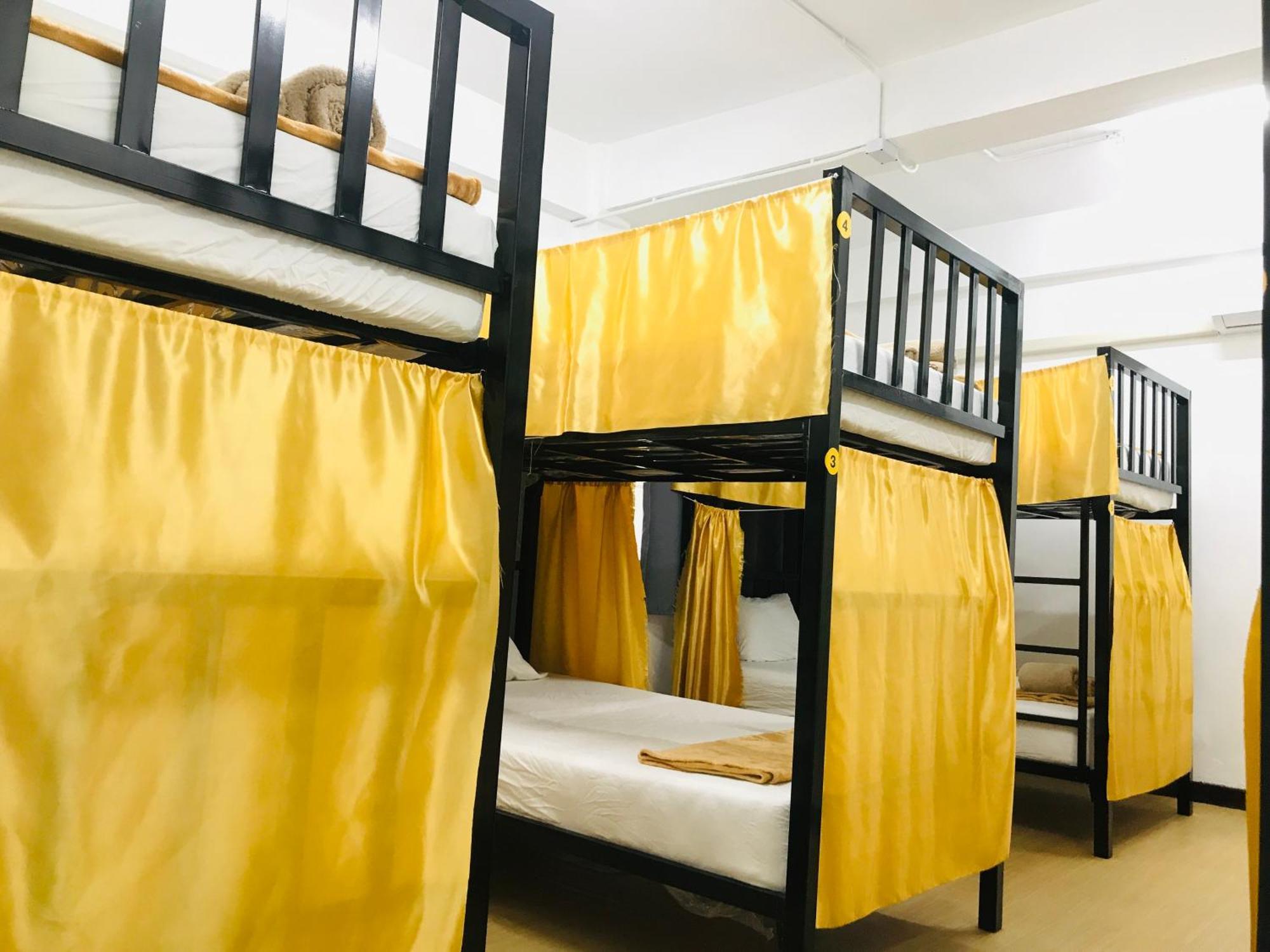 Silom Guesthouse バンコク都 エクステリア 写真