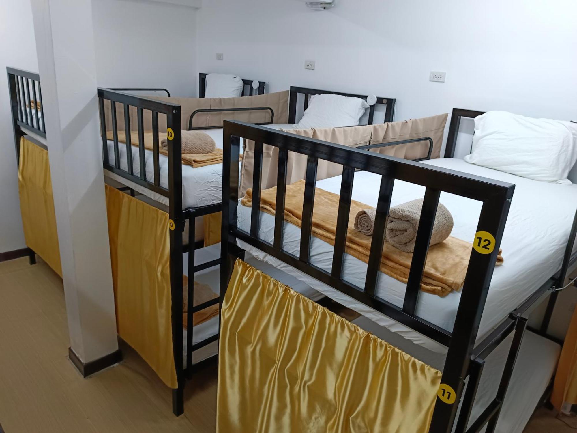 Silom Guesthouse バンコク都 エクステリア 写真